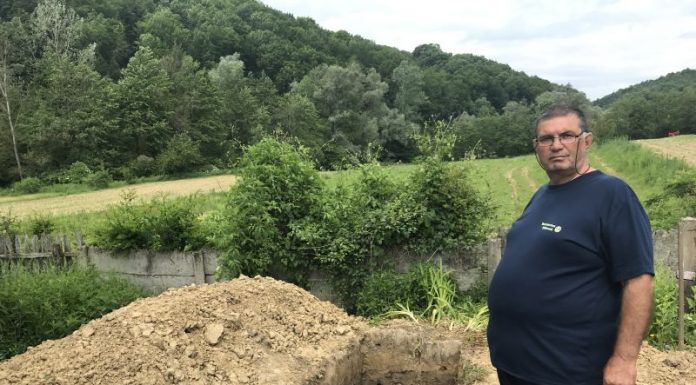 Au făcut pomana, dar nu au îngropat și mortul! Groapa e goală!