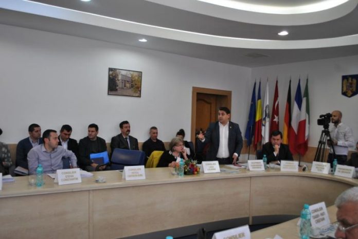 d513dca40efce1864764cfb4ddcb4bd7maxim