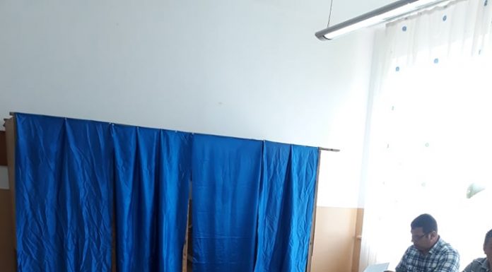 Amendați după ce au sunat la 112 în mod nejustificat, în ziua alegerilor pentru Parlamentul European şi a referendumului pe justiţie