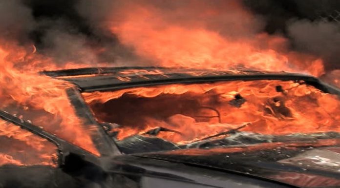 Bărbatul reținut după ce a incendiat un autoturism, pus sub control judiciar