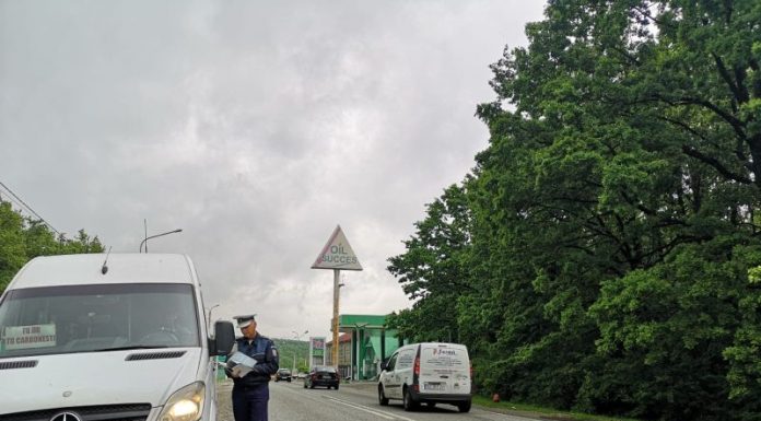 Acțiune de amploare în Gorj! – Amenzi de peste 50.000 de lei pentru şoferii de microbuze şi cei care transportă marfă