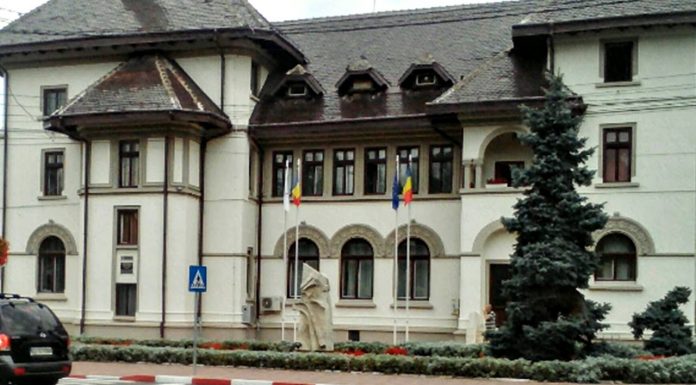 48 de salariați din Primăria Târgu Jiu și Aparegio, trimiși 14 zile acasă!