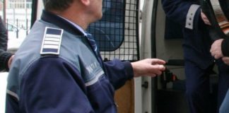 Reținuți după scandal