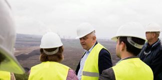 Ataşaţii pe energie de la Bruxelles, duşi în Cariera Roşia