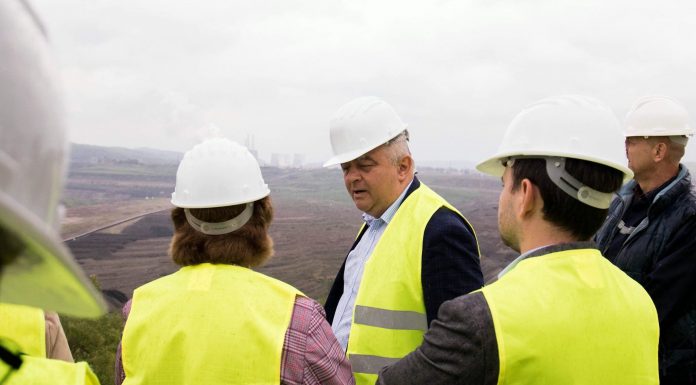 Ataşaţii pe energie de la Bruxelles, duşi în Cariera Roşia