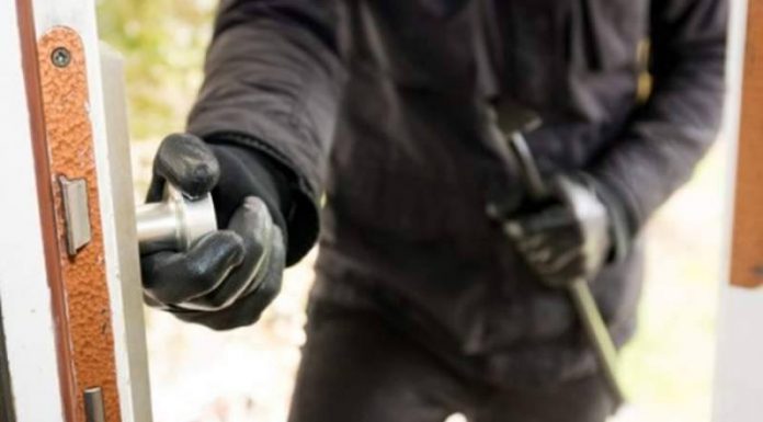 A comis zeci de jafuri în Franța. Gorjean arestat, pagubă uriașă!