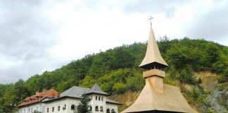 REPERE SPIRITUALE – În vizită la cel mai vechi lăcaş monahal din ţară