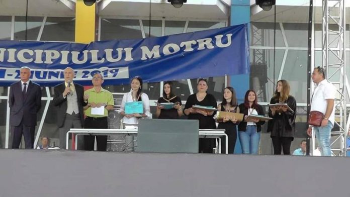 61896353_361041381082482_2874756597739945984_n