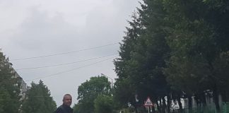 Copiii cu autism din Motru au primit un televizor nou, o boxă portabilă și un calorifer electric