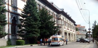 Un fost director din minerit a murit în fața Colegiului Național ,,Tudor Vladimirescu” din Târgu-Jiu!