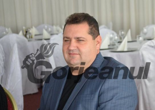 Contractul de muncă al managerului Spitalului Rovinari, desfăcut! În concediu medical, Murea preda la universitate