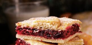 Reţeta săptămânii – Plăcintă cu fructe