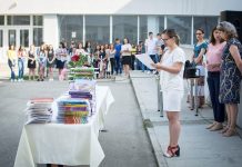 Elevi trimiși la Mamaia, pe banii primăriei