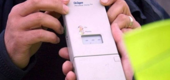 S-a ales cu dosar penal pentru că a refuzat testarea cu etilotestul