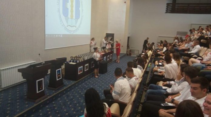 Zeci de tineri gorjeni, premiați la Gala Tinerilor, organizată de LSUCB Târgu-Jiu