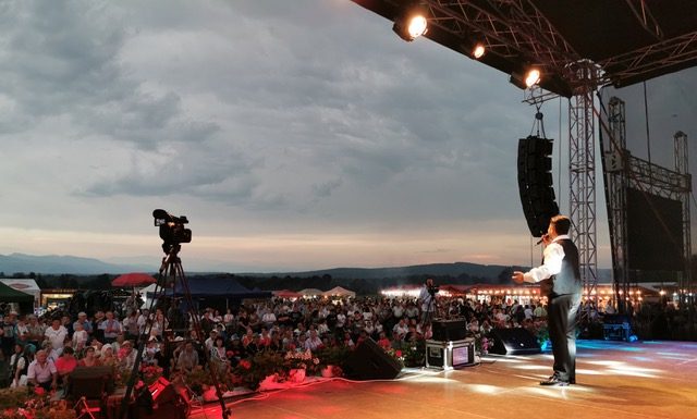 Cununi de sânziene la RomânIA Autentică 2019