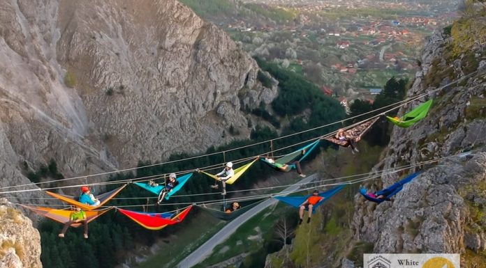 ,,La Hamace între stânci” ia startul la Peștera Muierii