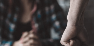 Încă trei ordine de protecție provizorii, emise de polițiști, în weekend