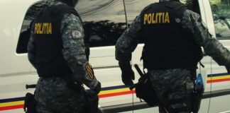 Tânărul acuzat că și-a șantajat fosta iubită, eliberat