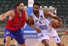 Troupe, încă un an la Craiova