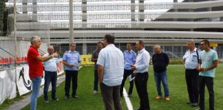 Pandurii, tot pe sintetic