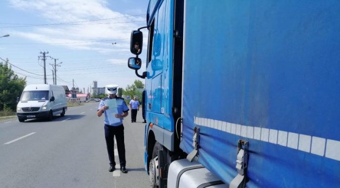 Peste 1350 de autovehicule, controlate de polițiștii gorjeni în șapte zile