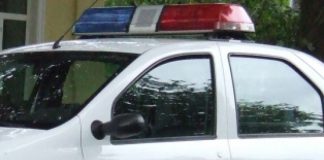 Poliţist lovit, după ce a intervenit la aplanarea unui scandal în familie