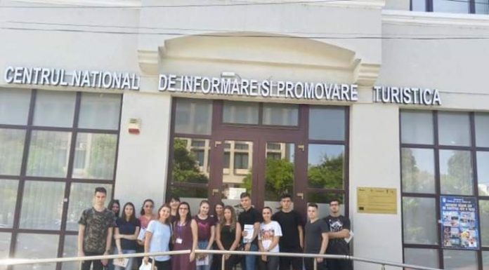 FOTO: Elevi de la „Virgil Madgearu”, în vizită la CNIPT