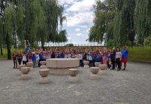 FOTO: Elevii și profesorii unei școli din Focșani, în vizită la Târgu Jiu