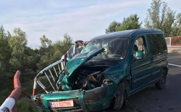 Frați cercetați după accident