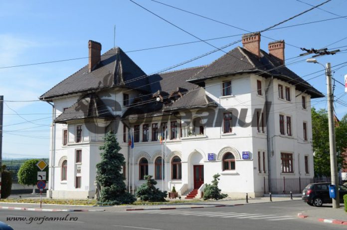 Primăria Târgu Jiu (Str. Constantin Brâncuși nr. 19)