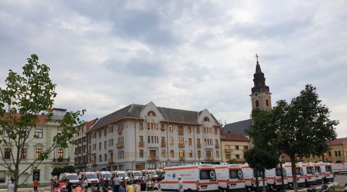 Ambulanțieri din Gorj, prezenți la Oradea la aniversarea Zilei Naționale a Ambulanței
