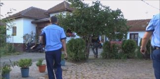 Percheziție în casa unui consilier local din Drăguțești