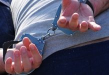 Reținut după ce a furat banii din portofelul unui vecin