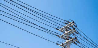 În pană de curent pentru 7 ore. Cine a stat cel mai mult în beznă