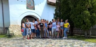 Tabere la mare și la munte, organizate de DGASPC Gorj pentru copiii din complexurile subordonate