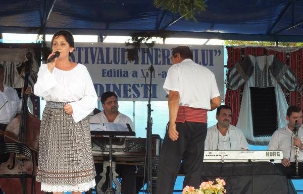 Pregătiri pentru Festivalul Tineretului