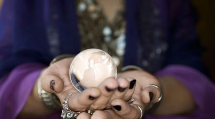 ,,Vrăjitoarea Violeta”, eliberată după o noapte petrecută în arestul IPJ Gorj