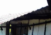 Drama unui copil din Jupânești: În 2017 i-a murit tatăl, miercuri seara i-a luat casa foc