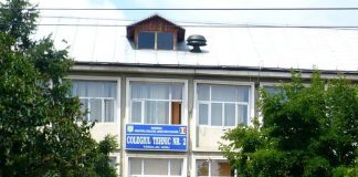 Primul incident la examenul maturităţii – Un elev eliminat de la Bac, după ce a fost prins cu telefonul mobil
