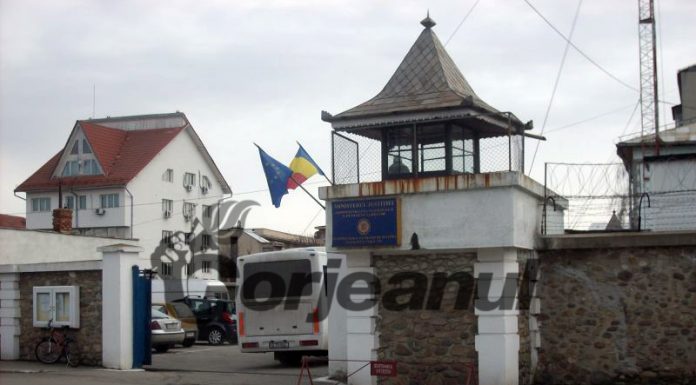 Încătușati pentru vătămare corporală și mărturie mincinoasă