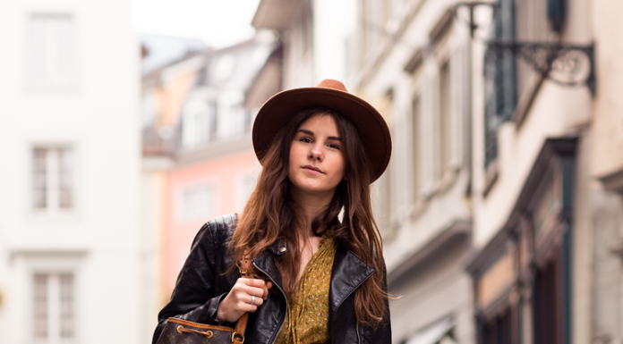 Sezonul festivalurilor – Ținute, la modă