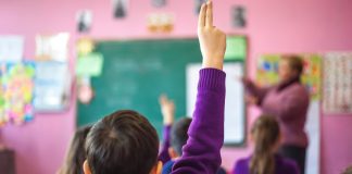 Aviz elevilor – Bani pentru prezenţa la cursuri