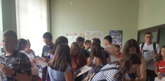 Elevi gălățeni și tineri din Bulgaria și Spania, în vizită la CNIPT Târgu-Jiu