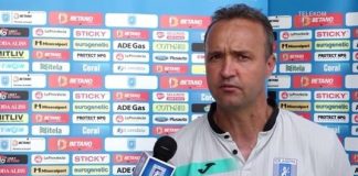 Papură îşi avertizează elevii: ,,Nu va fi uşor cu Voluntari”