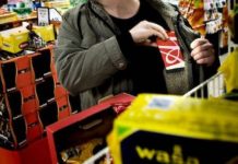 Adolescenți cercetați pentru furt dintr-un magazin din Prigoria