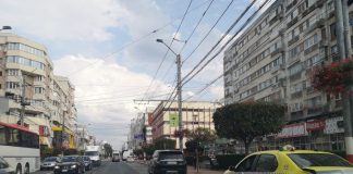 Taxi tamponat la Piața Mare, două victime rănite ușor