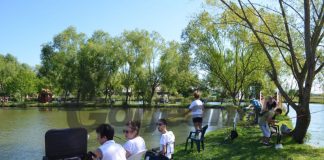 Concurs de pescuit pentru persoanele cu dizabilități de la Centrul Christian, pe lacurile România Hidro Service!