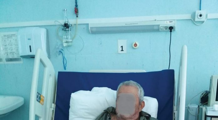 Octogenar nevăzător cu piciorul tăiat, pus pe lista de așteptare a CJAS Gorj pentru un scaun cu rotile!