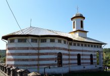 Biserică reabilitată la Negomir. Un secol de la prima slujbă de sfinţire